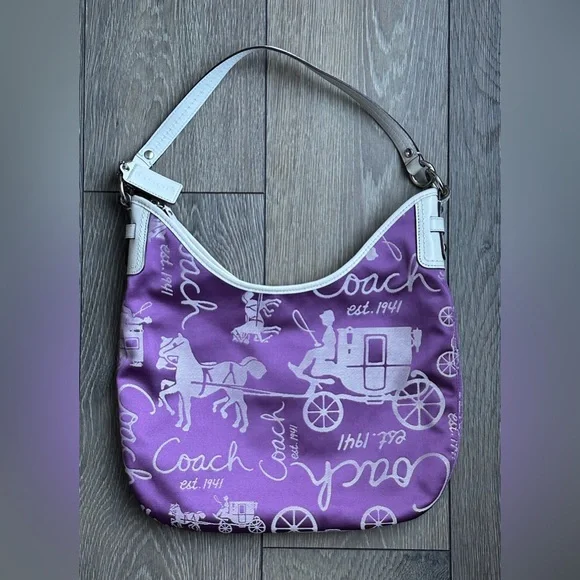 Authentic coach horse & carriage shoulder bag - Picture 1 of 5